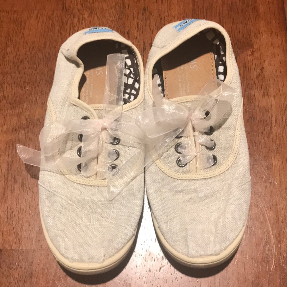 TOMS
